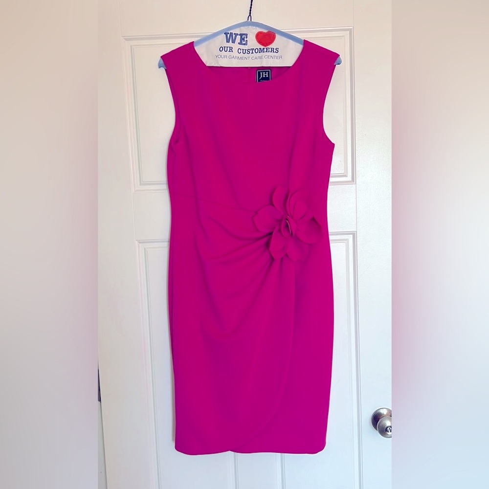 Woman’s Cocktail Dress -Fun and flirty
